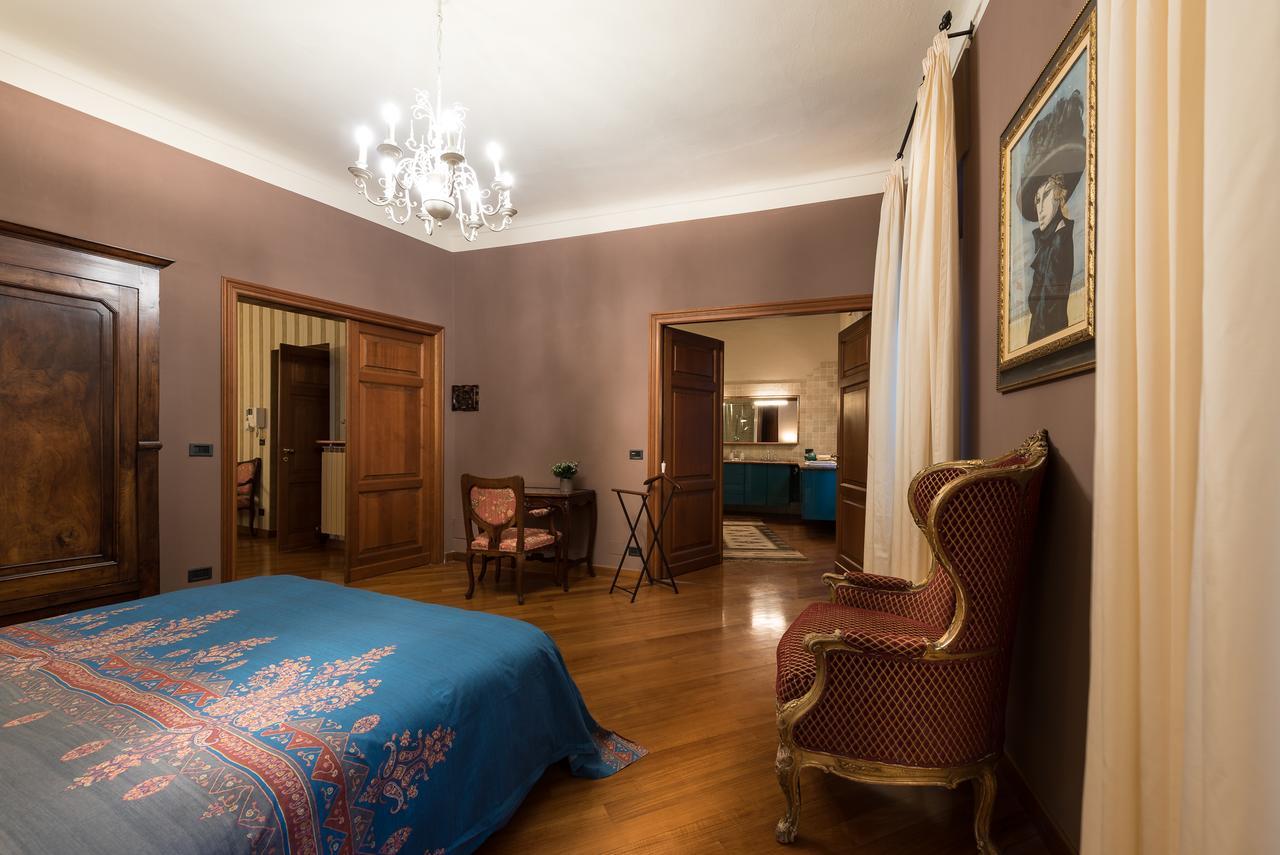 Casa Asso Di Coppe B&B アルバ エクステリア 写真