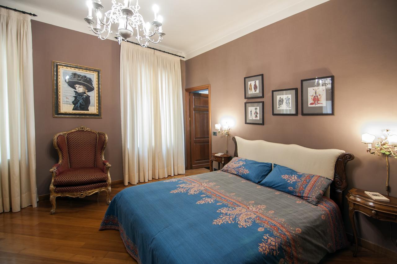 Casa Asso Di Coppe B&B アルバ エクステリア 写真