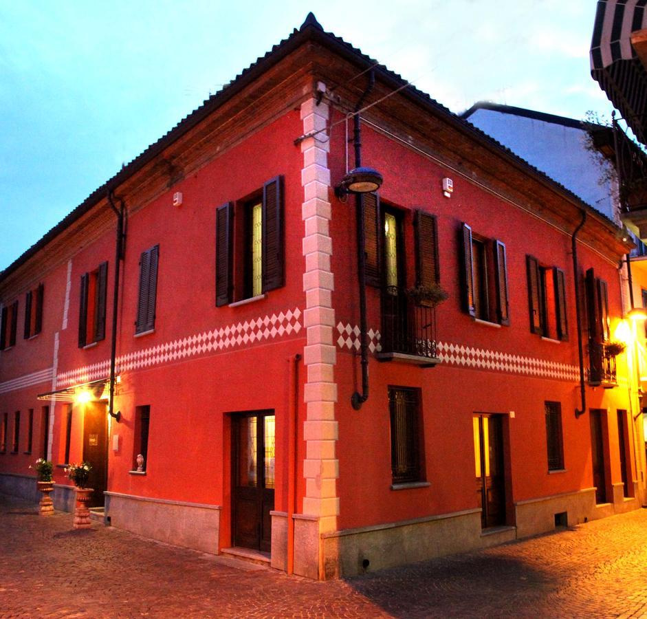 Casa Asso Di Coppe B&B アルバ エクステリア 写真