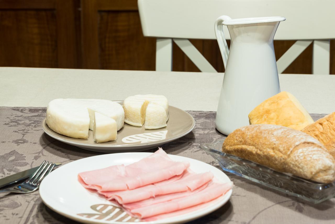 Casa Asso Di Coppe B&B アルバ エクステリア 写真