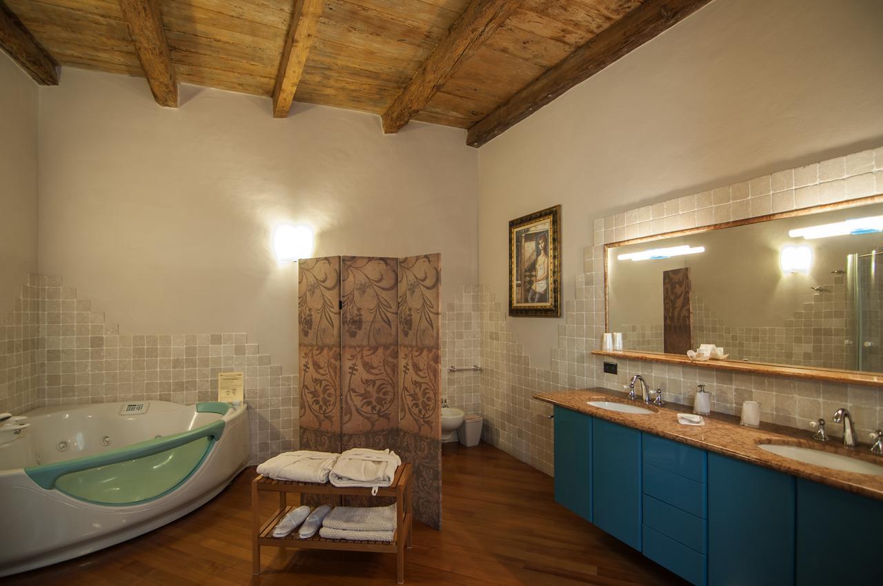 Casa Asso Di Coppe B&B アルバ エクステリア 写真