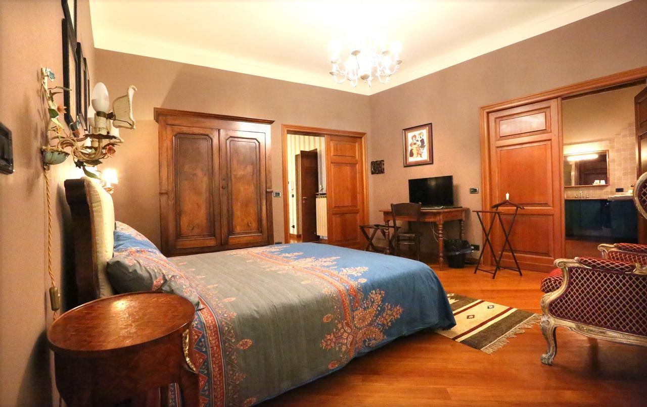 Casa Asso Di Coppe B&B アルバ エクステリア 写真