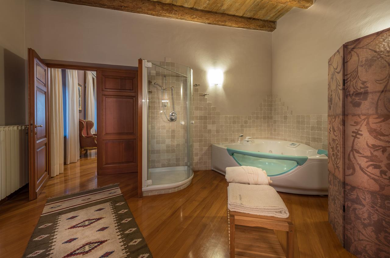 Casa Asso Di Coppe B&B アルバ エクステリア 写真