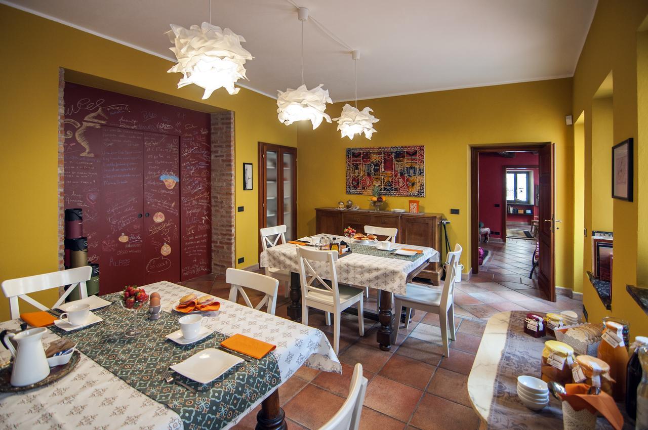 Casa Asso Di Coppe B&B アルバ エクステリア 写真