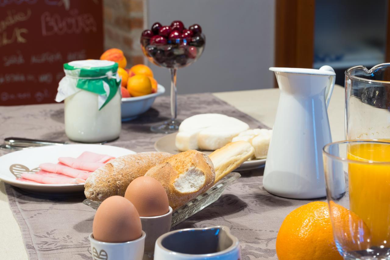Casa Asso Di Coppe B&B アルバ エクステリア 写真