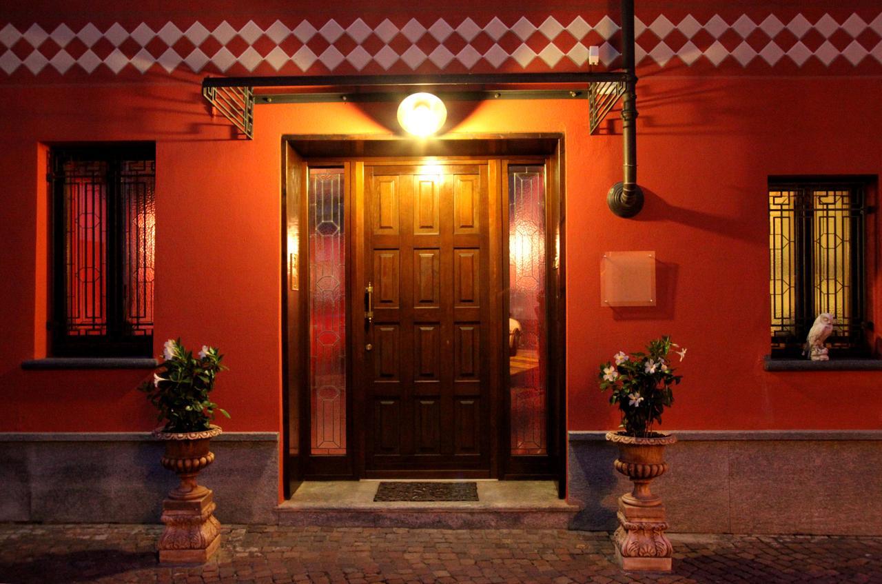 Casa Asso Di Coppe B&B アルバ エクステリア 写真