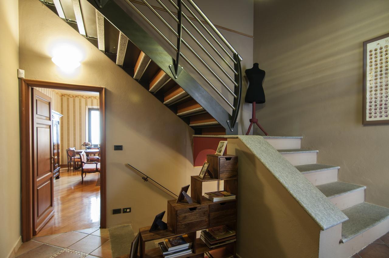 Casa Asso Di Coppe B&B アルバ エクステリア 写真