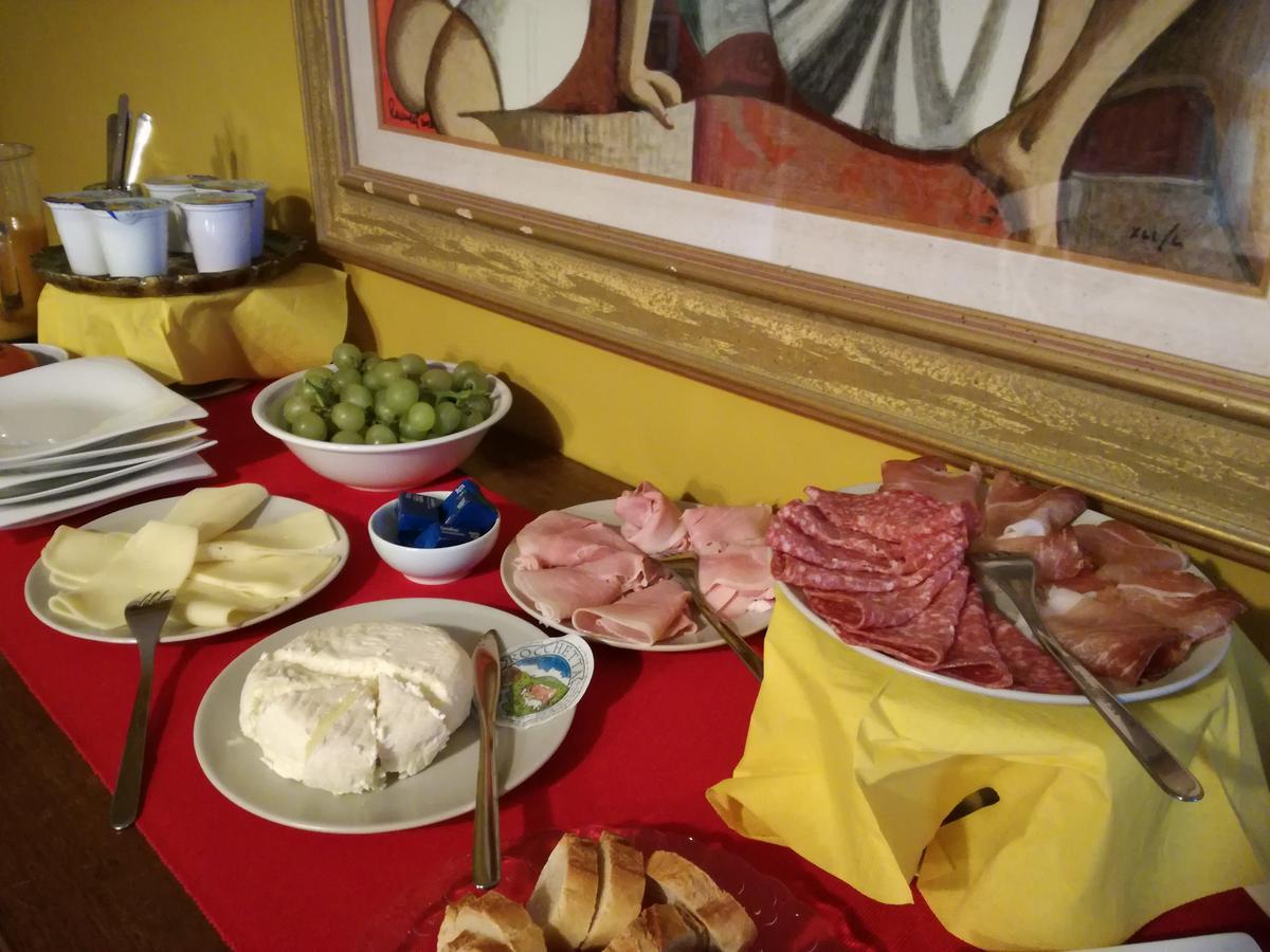 Casa Asso Di Coppe B&B アルバ エクステリア 写真