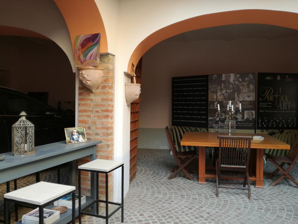 Casa Asso Di Coppe B&B アルバ エクステリア 写真